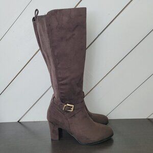 NWT White Mountain Faux Suede  Womens Tall Brown Knee Boots With Buckle  Size 9M